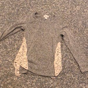 Long sleeve lace shirt
